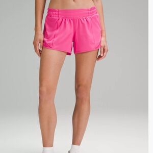 Great condition lululemon Hotty Hot Low-Rise Lined Short 4" size 6 sonic pink!!